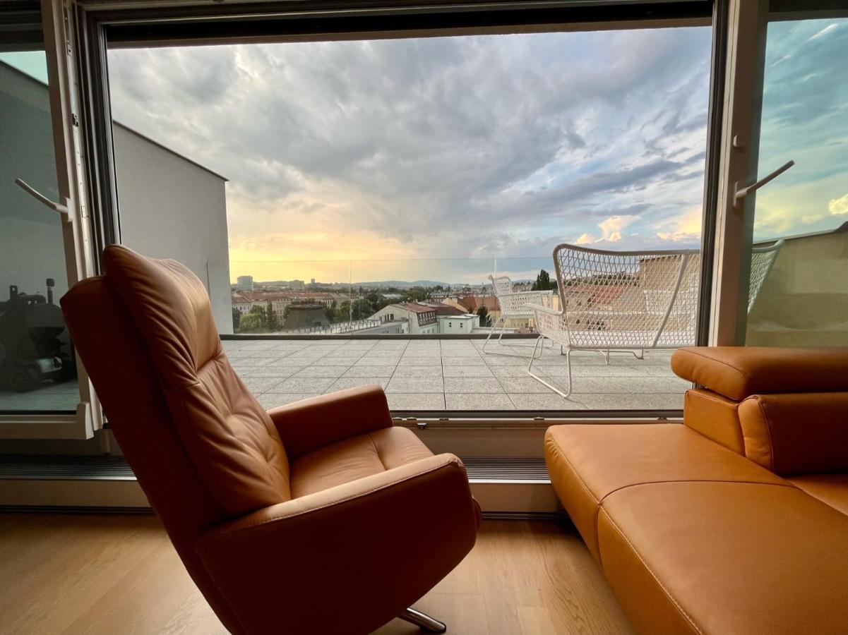 Brno City Center Apartment With Parking And A Big Terrace Exterior foto