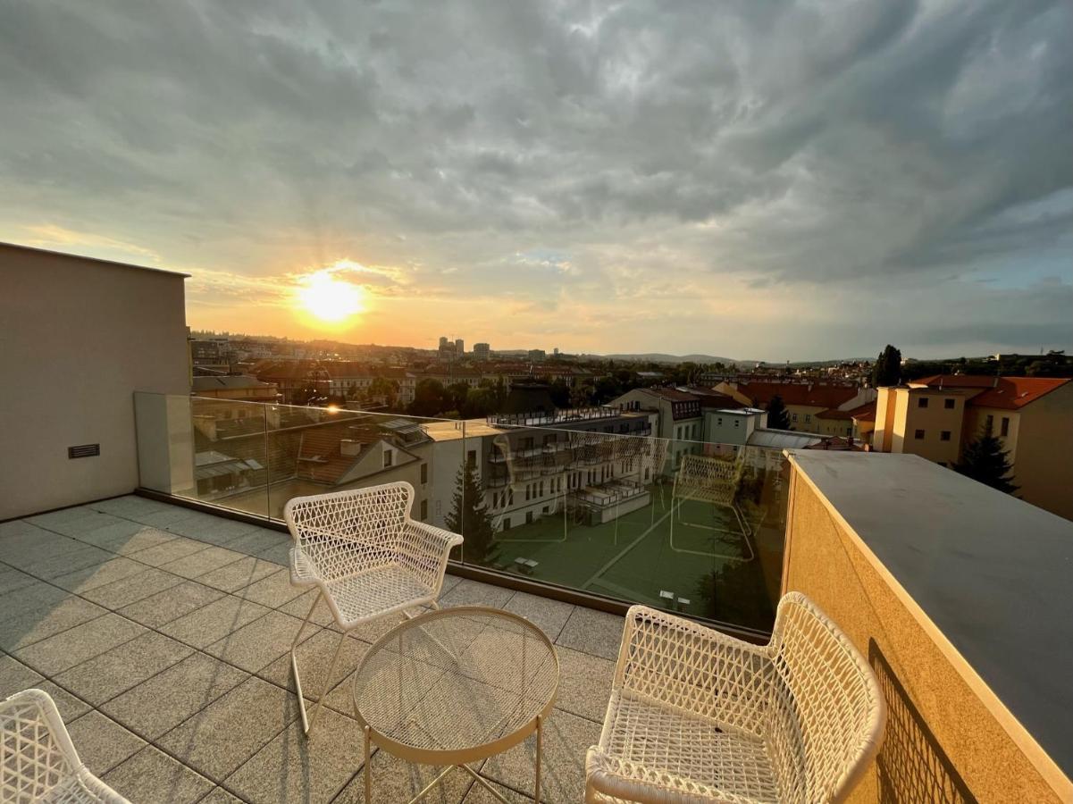 Brno City Center Apartment With Parking And A Big Terrace Exterior foto